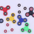 2017 vente chaude coloré 608 portant Fidget-Spinner